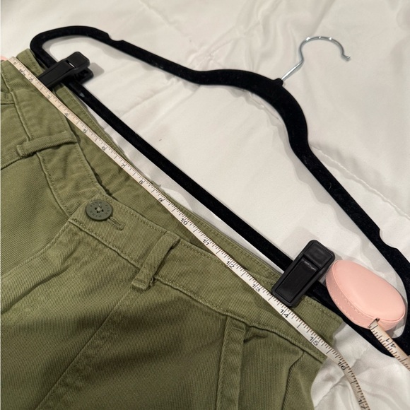 Women’s Green Cargo Pants - Picture 5 of 7